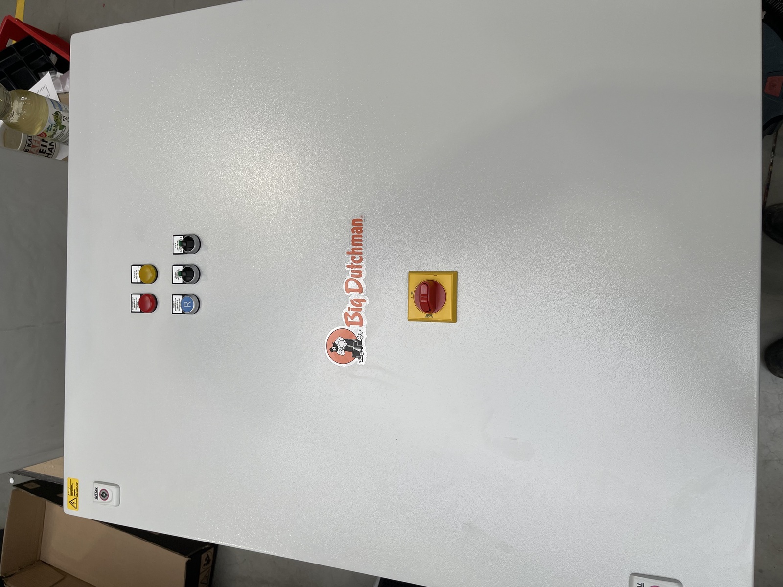 Control cabinet Uniovo egg cross collection